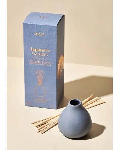 Reed diffuser with scents of Zen