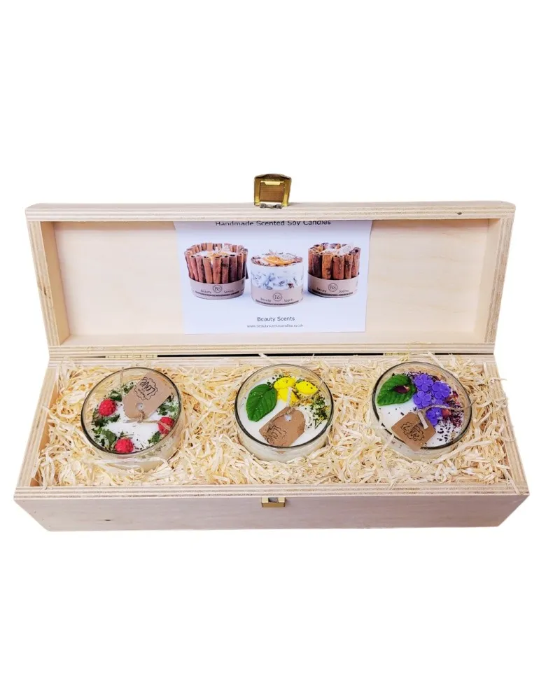 confezione regalo di candele artigianali ecologiche in cera di soia