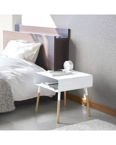 tavolino basso di design, compatto ed elegante