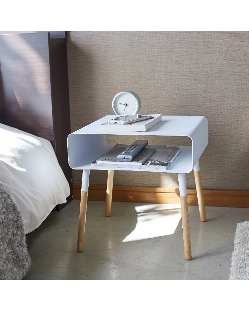 tavolino basso di design, compatto ed elegante