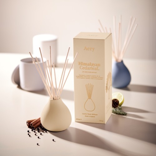 Diffusore di fragranze a bastoncini con profumo intenso e rilassante per ambienti eleganti e armoniosi