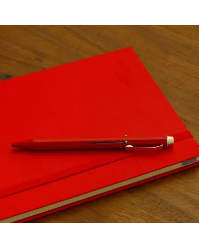 penna a sfera made in Italy 4 colori sottile e pratica, design minimalista e retro, leggera e funzionale