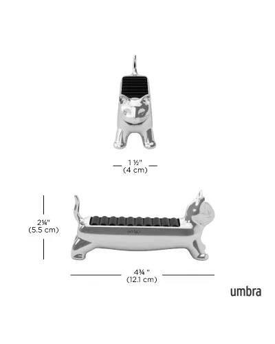 Munchkin cat-shaped ring holder in polished metal with velvet base