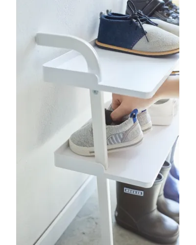 scarpiera Yamazaki compatta e funzionale per le scarpe dei bambini