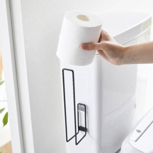 Yamazaki Home Portarotolo da Parete Adesivo Salvaspazio Senza Trapano