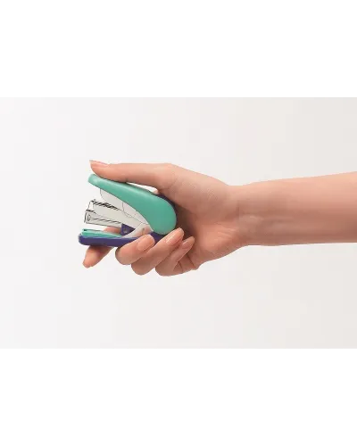 stapler with staples 10