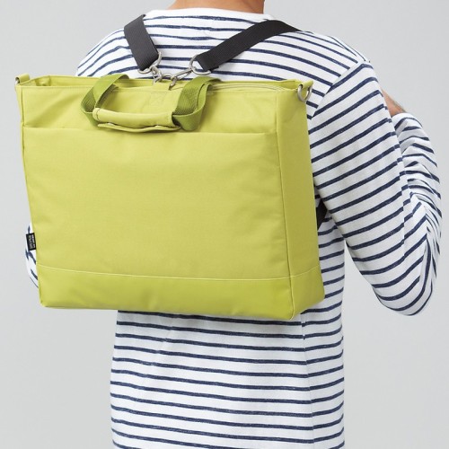 Laptop backpack bag with shoulder strap rings