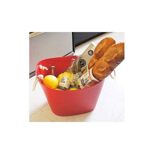 Basket with storage space-saving handles