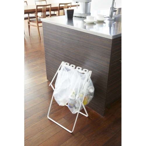 kitchen holder for garbage bags