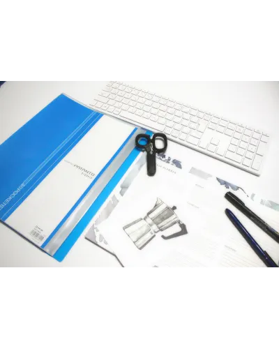 Heavy duty A4 display book with 40 transparent pockets