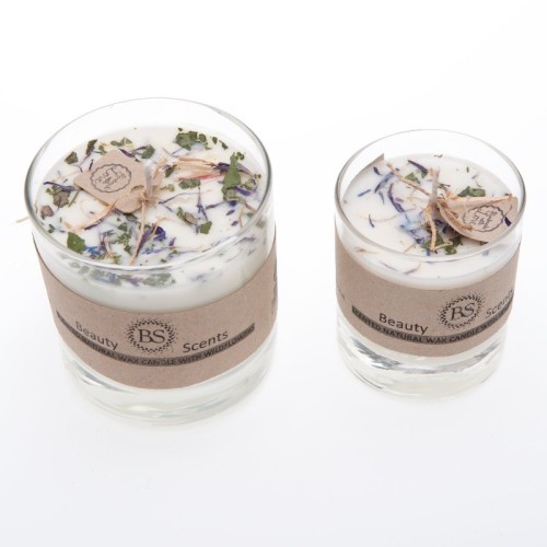 Eco-friendly handmade soy wax candle with glass container