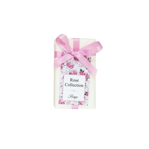 Bath gift set with natural moisturizing ingredients with lavender scent