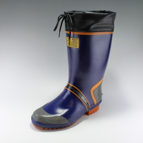 Waterproof rubber boots for flexible gardening and agriculture