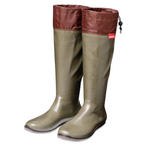 Flexible waterproof rubber boots with case equipped with carabiner
