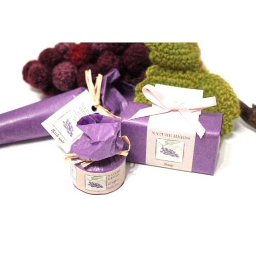 Bath gift set: handmade soap, bath bombs, bath salts with natural ingredients