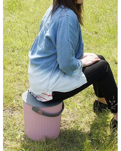 Portaoggetti multiuso: secchio, tavolino, sgabello, scaletta