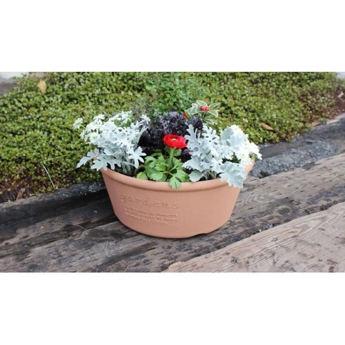 sturdy planters made of high quality plastic to last a long time and therefore environmentally friendly