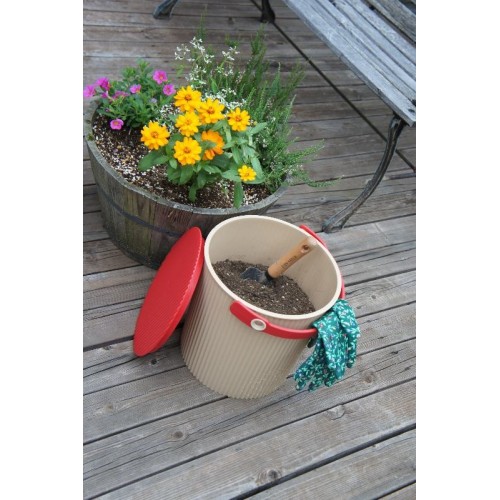 Multi-purpose storage: bucket with lid, stool for office, home