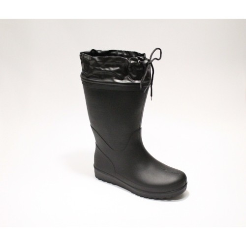 EVA rubber is not affected by outside air temperature - these waterproof boots retain heat even in winter