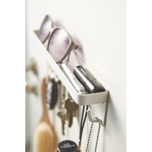 wall key holder with tray for keys and small items