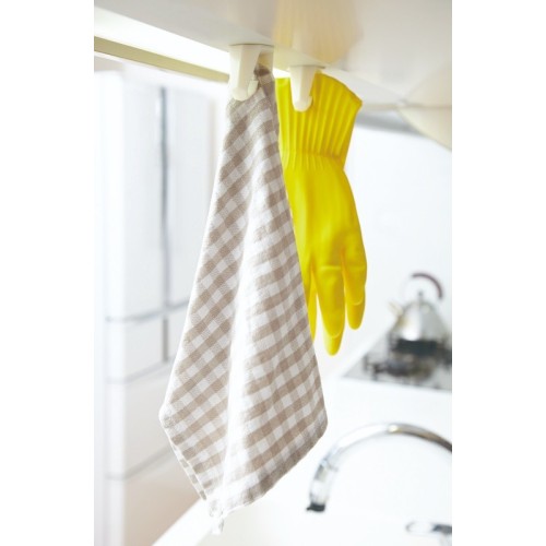 this clip is useful for keeping kitchen cloths and rubber gloves etc.
