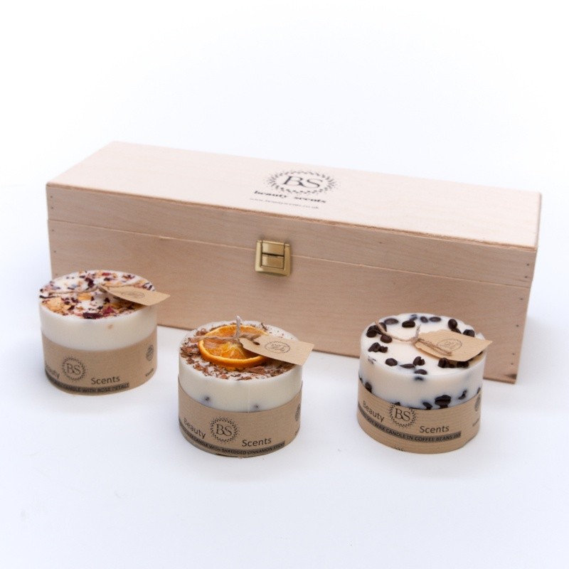 gift set of eco-friendly handcrafted candles in soy wax