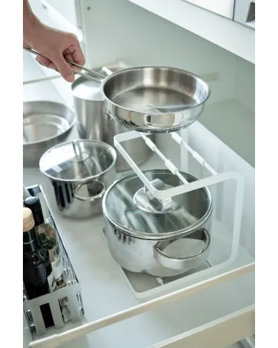 steel support for pans