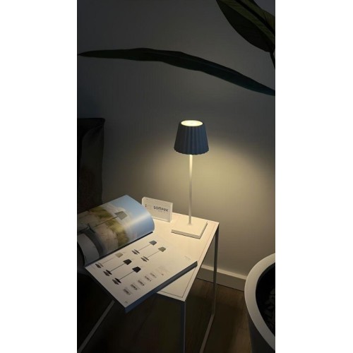 Rechargeable LED lamp for table and floor