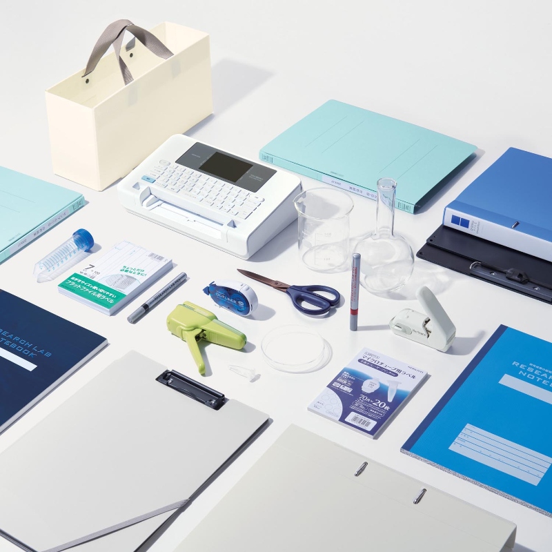 KOKUYO cancelleria giapponese: quaderni Campus, serie Harinacs e arredamento per ufficio