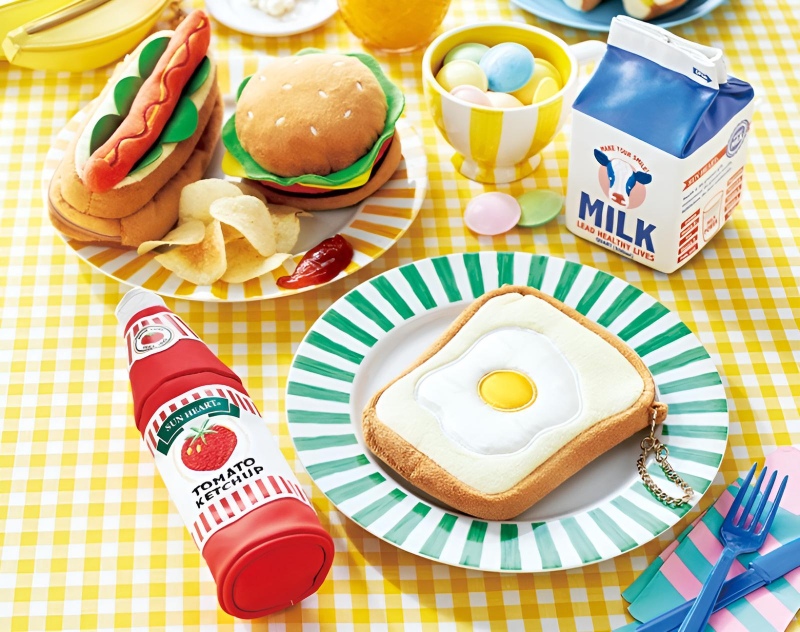 Cute Japanese-design pencil cases for home and school