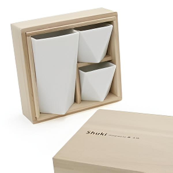 set da sakè in porcellana bianca artigianale Made in Japan