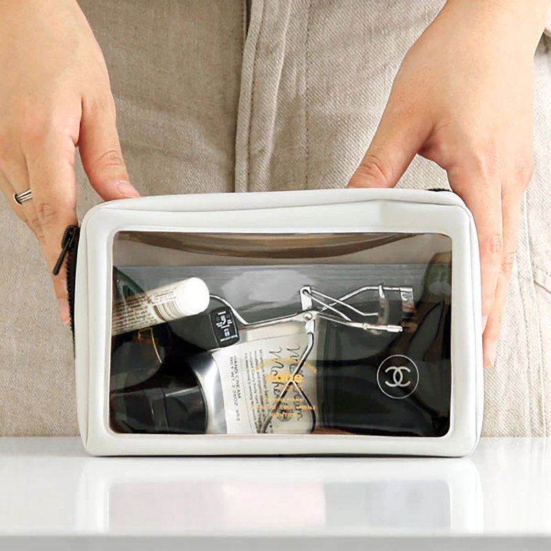 borsetta portaoggetti comoda per viaggio Pochette Packing S di nähe